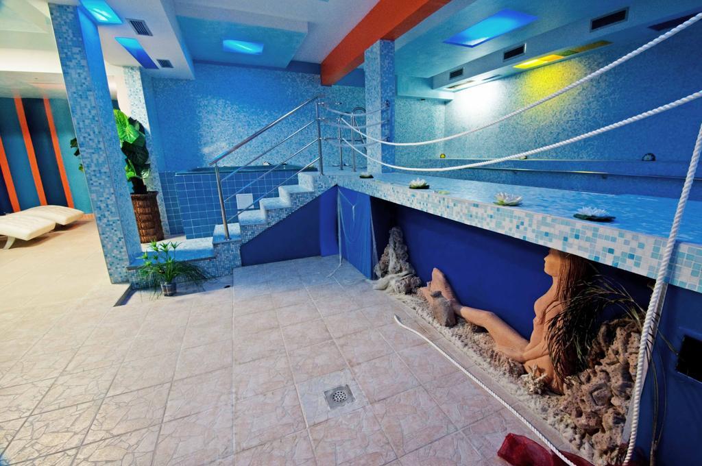 Hotel Sveti Kriz Trogir Exteriör bild